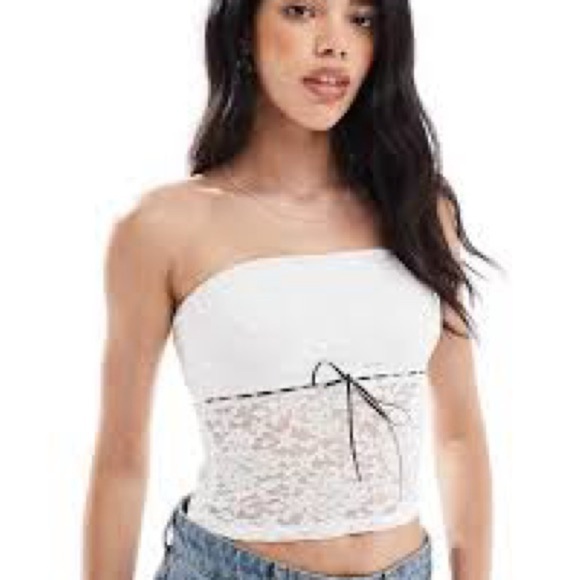 Hollister Tops - NWT Hollister White Lace Strapless Crop Top A0261